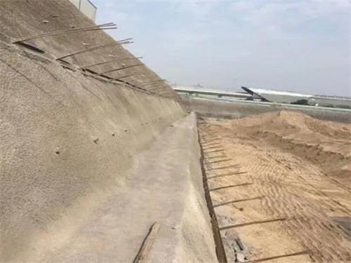 白水河道边坡加固